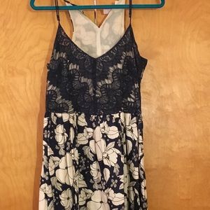 Strappy V Neck Lace Dress